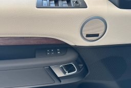 Land Rover Discovery Dynamic SE AWD 2026