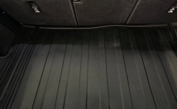 Land Rover Discovery Dynamic SE AWD 2026