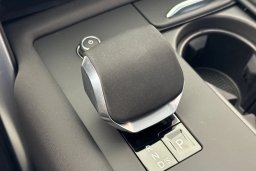 Land Rover Discovery Dynamic SE AWD 2026