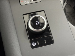 Land Rover Discovery Dynamic SE AWD 2026