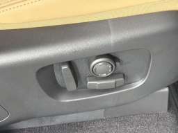 Land Rover Discovery Dynamic SE AWD 2026