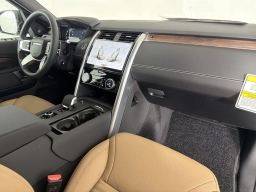 Land Rover Discovery Dynamic SE AWD 2026