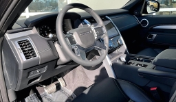 Land Rover Discovery Dynamic SE AWD 2026