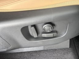 Land Rover Discovery Gemini Edition AWD 2026