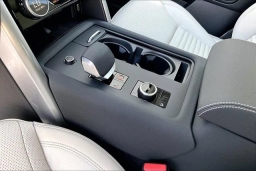 Land Rover Discovery Gemini Edition AWD 2026