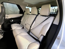 Land Rover Discovery Gemini Edition AWD 2026