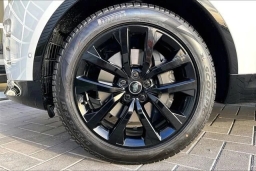 Land Rover Discovery Gemini Edition AWD 2026