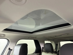 Land Rover Discovery Gemini Edition AWD 2026