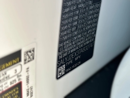 Land Rover Range Rover Velar S P250 2026