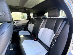 Land Rover Range Rover Velar S P250 2026