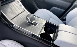 Land Rover Range Rover Velar Dynamic SE P250 2026