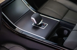 Land Rover Range Rover Velar Dynamic SE P250 2026
