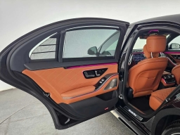 Mercedes-Benz S-Class S 500 4MATIC Sedan 2025