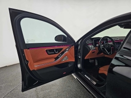 Mercedes-Benz S-Class S 500 4MATIC Sedan 2025