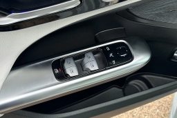 Mercedes-Benz C-Class C 300 Sedan 2026