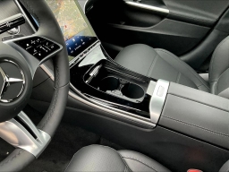 Mercedes-Benz C-Class C 300 4MATIC Sedan 2026