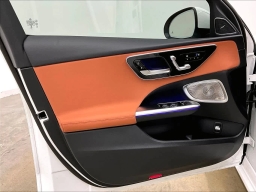 Mercedes-Benz C-Class C 300 4MATIC Sedan 2026