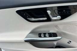 Mercedes-Benz C-Class C 300 4MATIC Sedan 2026