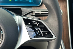 Mercedes-Benz C-Class C 300 4MATIC Sedan 2026