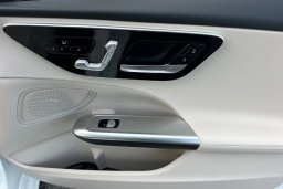 Mercedes-Benz C-Class C 300 4MATIC Sedan 2026