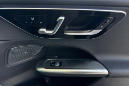 Mercedes-Benz C-Class C 300 4MATIC Sedan 2026