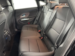 Mercedes-Benz CLA CLA 350 4MATIC Sedan 2026