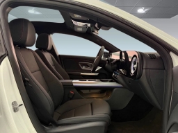 Mercedes-Benz CLA CLA 350 4MATIC Sedan 2026