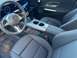 Mercedes-Benz CLA CLA 350 4MATIC Sedan 2026