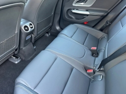 Mercedes-Benz CLA CLA 350 4MATIC Sedan 2026