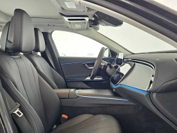 Mercedes-Benz E-Class E 350 4MATIC Sedan 2025