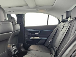 Mercedes-Benz E-Class E 350 4MATIC Sedan 2025