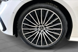 Mercedes-Benz E-Class E 350 4MATIC Sedan 2025