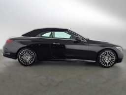 Mercedes-Benz CLE CLE 300 4MATIC Cabriolet 2026