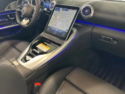 Mercedes-Benz SL AMG SL 63 Roadster 2026