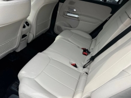 Mercedes-Benz GLB GLB 250 SUV 2026