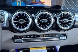 Mercedes-Benz GLB GLB 250 SUV 2025