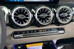 Mercedes-Benz GLB GLB 250 SUV 2026