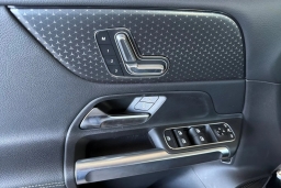 Mercedes-Benz GLB GLB 250 SUV 2026