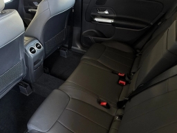 Mercedes-Benz GLB GLB 250 SUV 2026