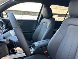Mercedes-Benz GLB GLB 250 SUV 2026
