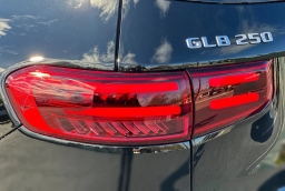 Mercedes-Benz GLB GLB 250 SUV 2026