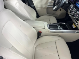 Mercedes-Benz GLB GLB 250 SUV 2026