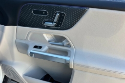 Mercedes-Benz GLB GLB 250 SUV 2025