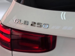 Mercedes-Benz GLB GLB 250 SUV 2026