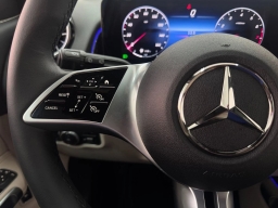 Mercedes-Benz GLB GLB 250 SUV 2026