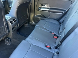 Mercedes-Benz GLB GLB 250 SUV 2026