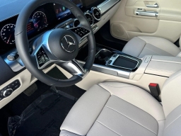 Mercedes-Benz GLB GLB 250 SUV 2026