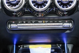 Mercedes-Benz GLB GLB 250 SUV 2026