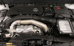 Mercedes-Benz GLB GLB 250 4MATIC SUV 2026