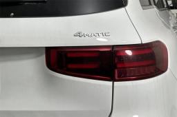 Mercedes-Benz GLB GLB 250 4MATIC SUV 2026